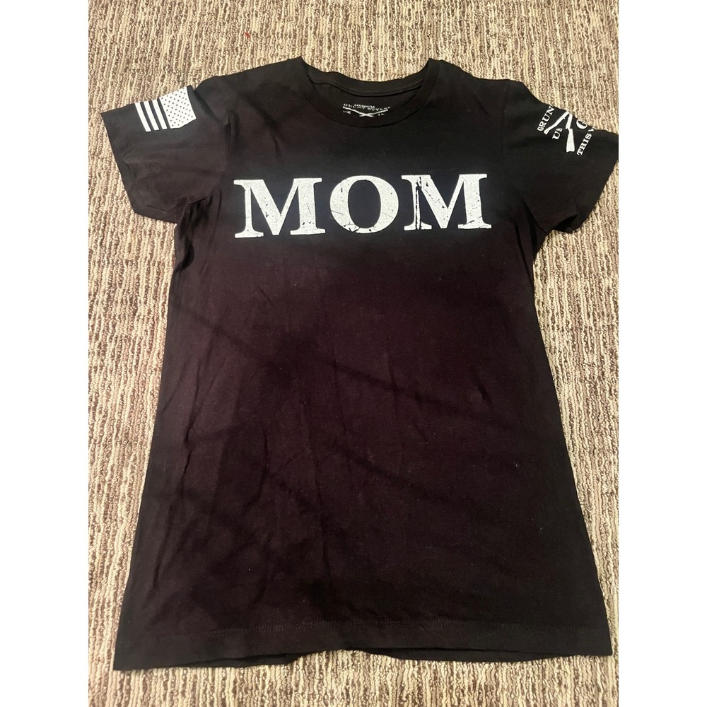 Grunt Style Mom Noun Definition Graphic T-Shirt Black Medium Short Sleeve GS